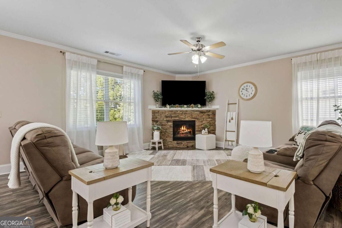 6872 Outrigger Court Flowery Branch - Photo 12