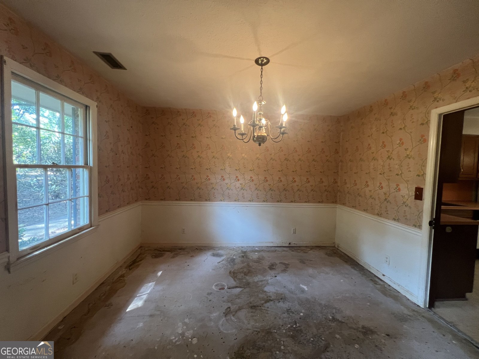 404 Debra Drive Lagrange - Photo 9