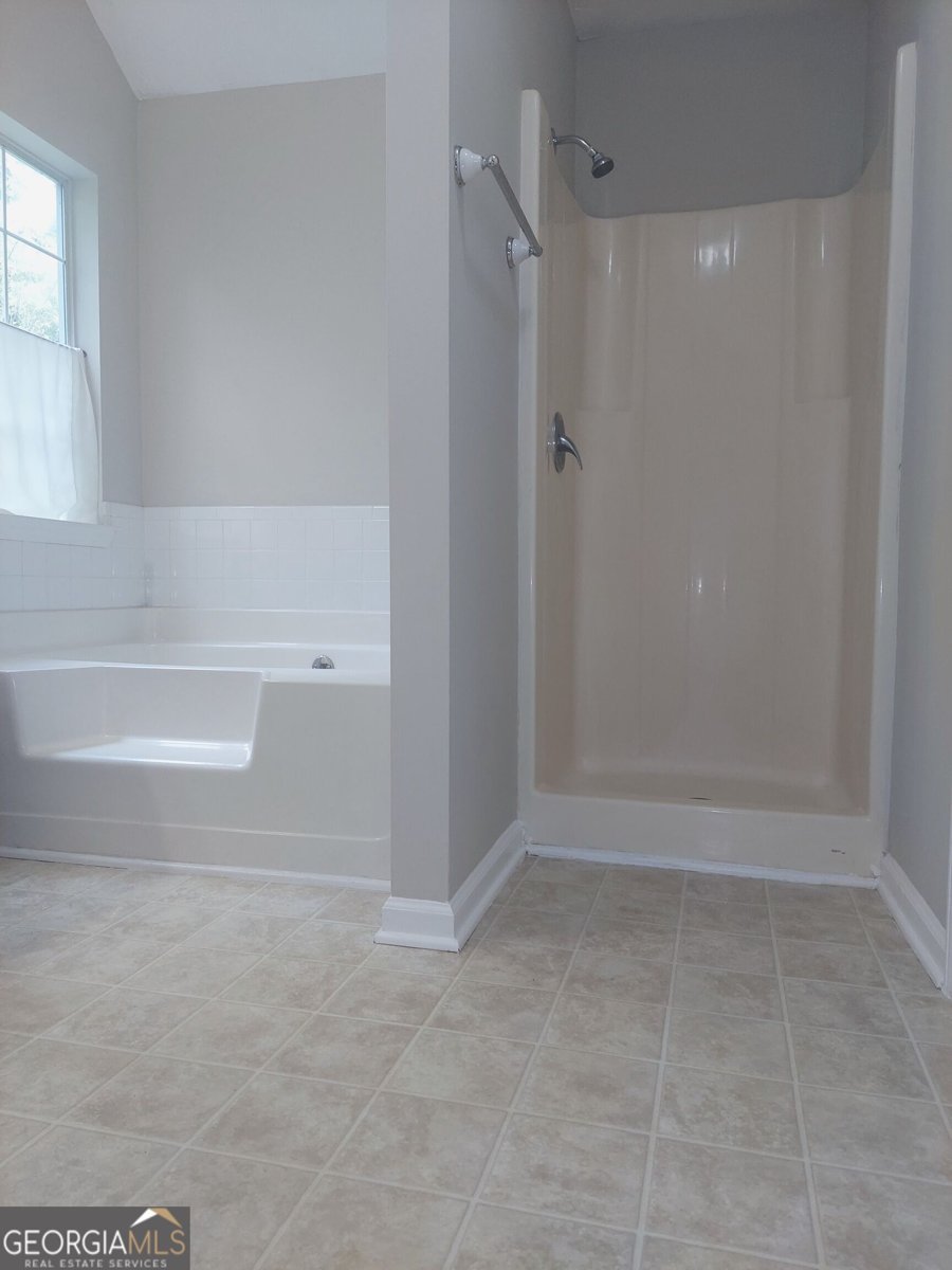 2737 Crestworth Lane Buford - Photo 12