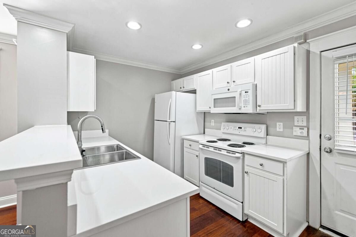 1035 Barnett Shoals Road Athens - Photo 9
