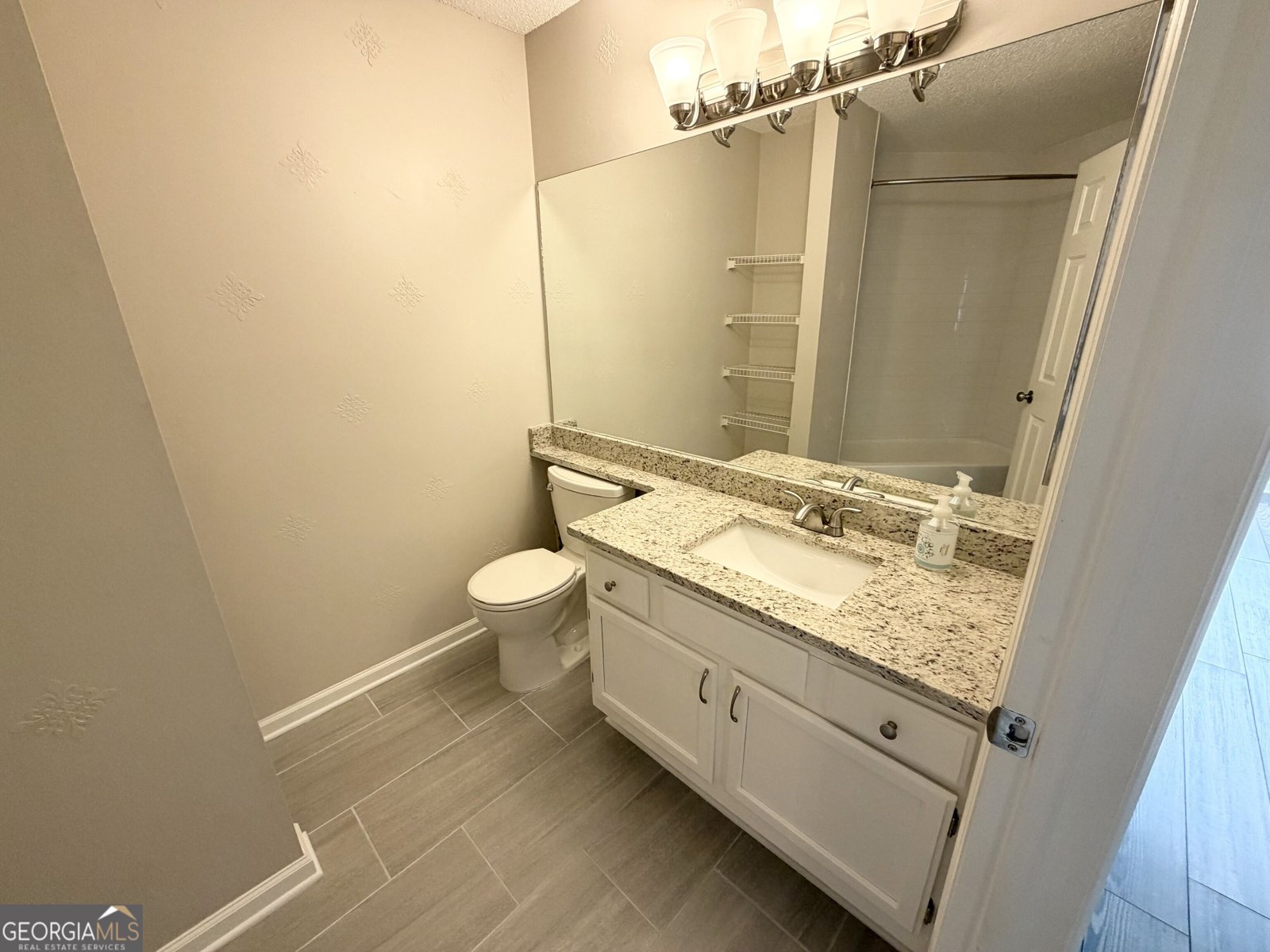 1015 Ridgefield Drive Peachtree City - Photo 6