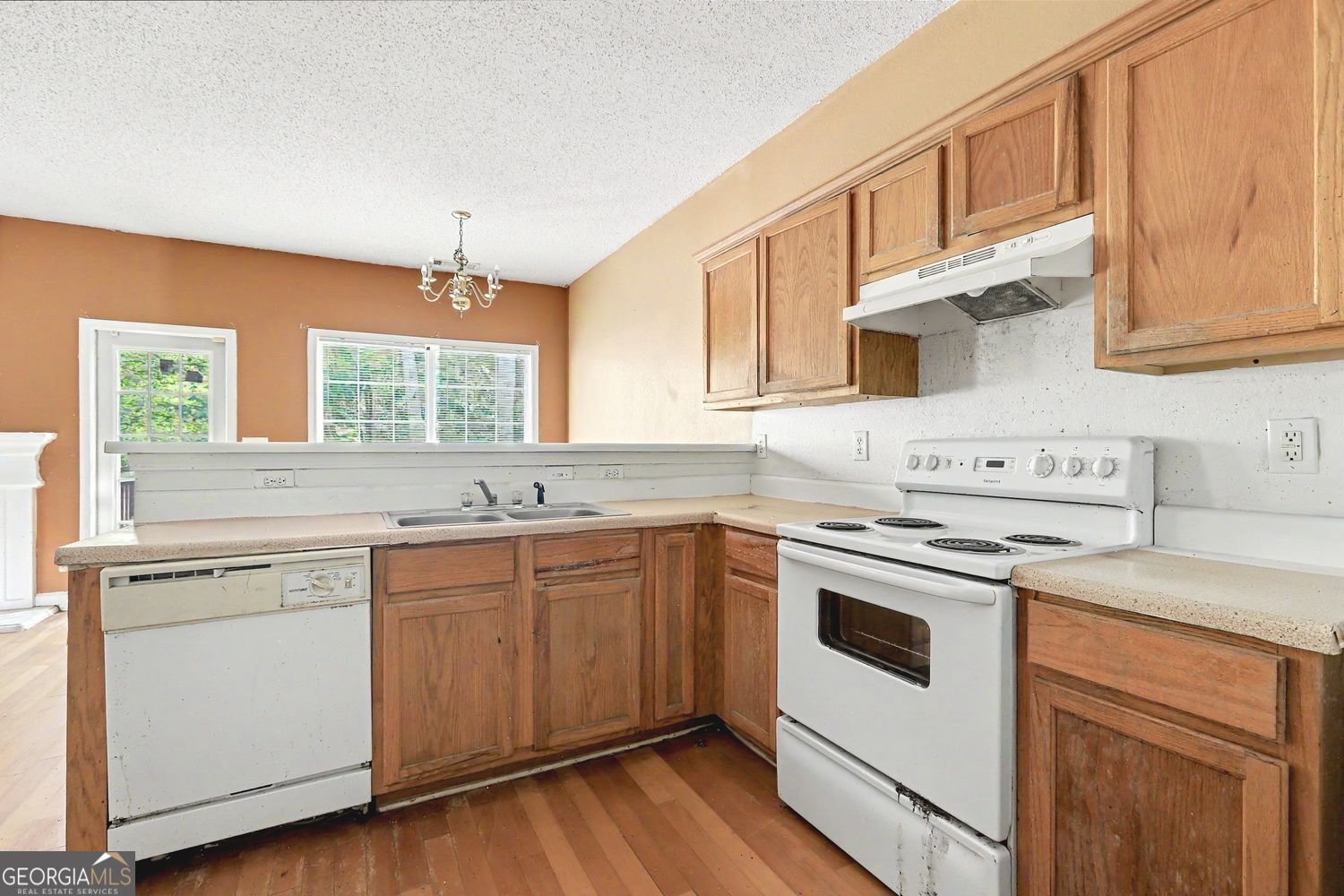 136 Madeline Court McDonough - Photo 12