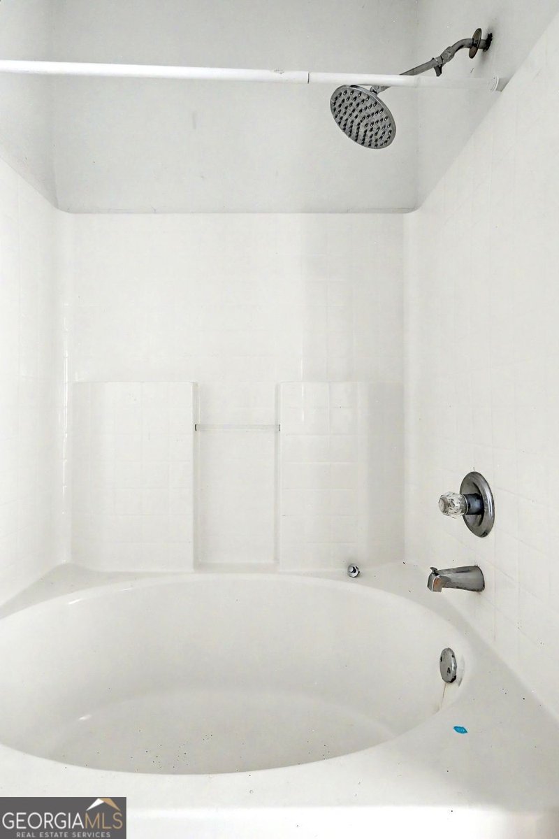 136 Madeline Court McDonough - Photo 30