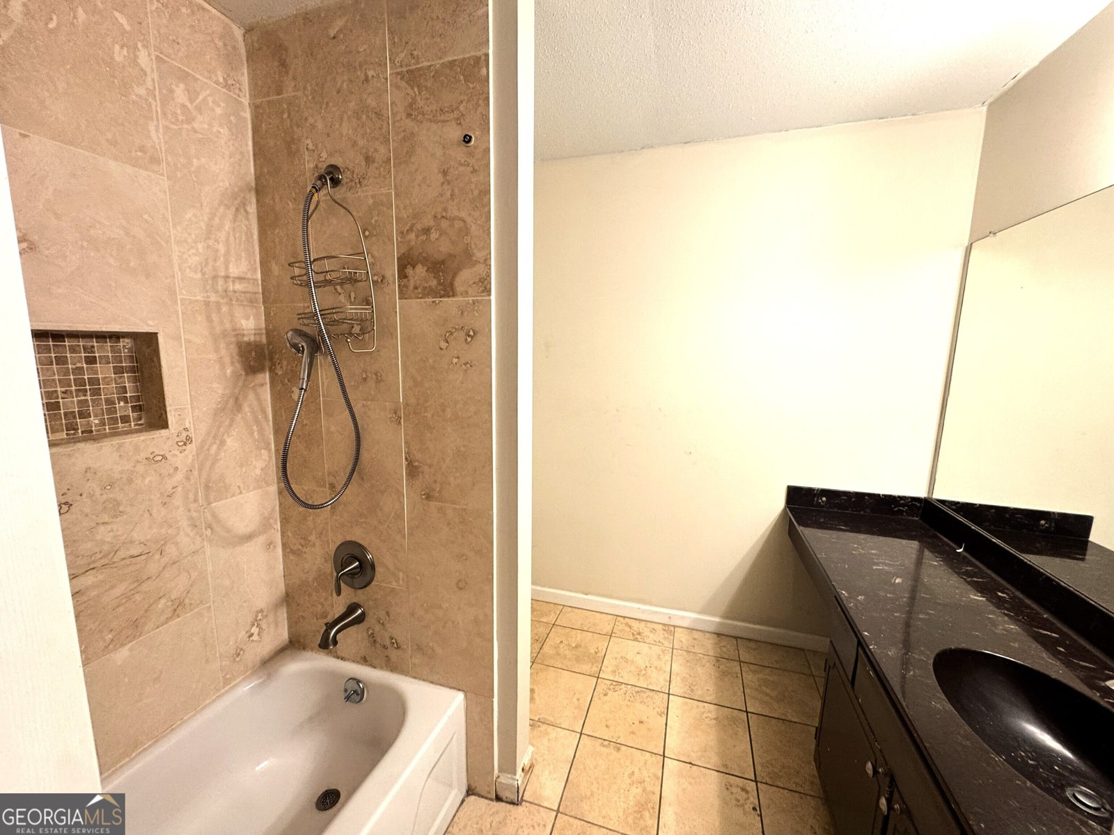 6400 Hawthorne Terrace Peachtree Corners - Photo 19