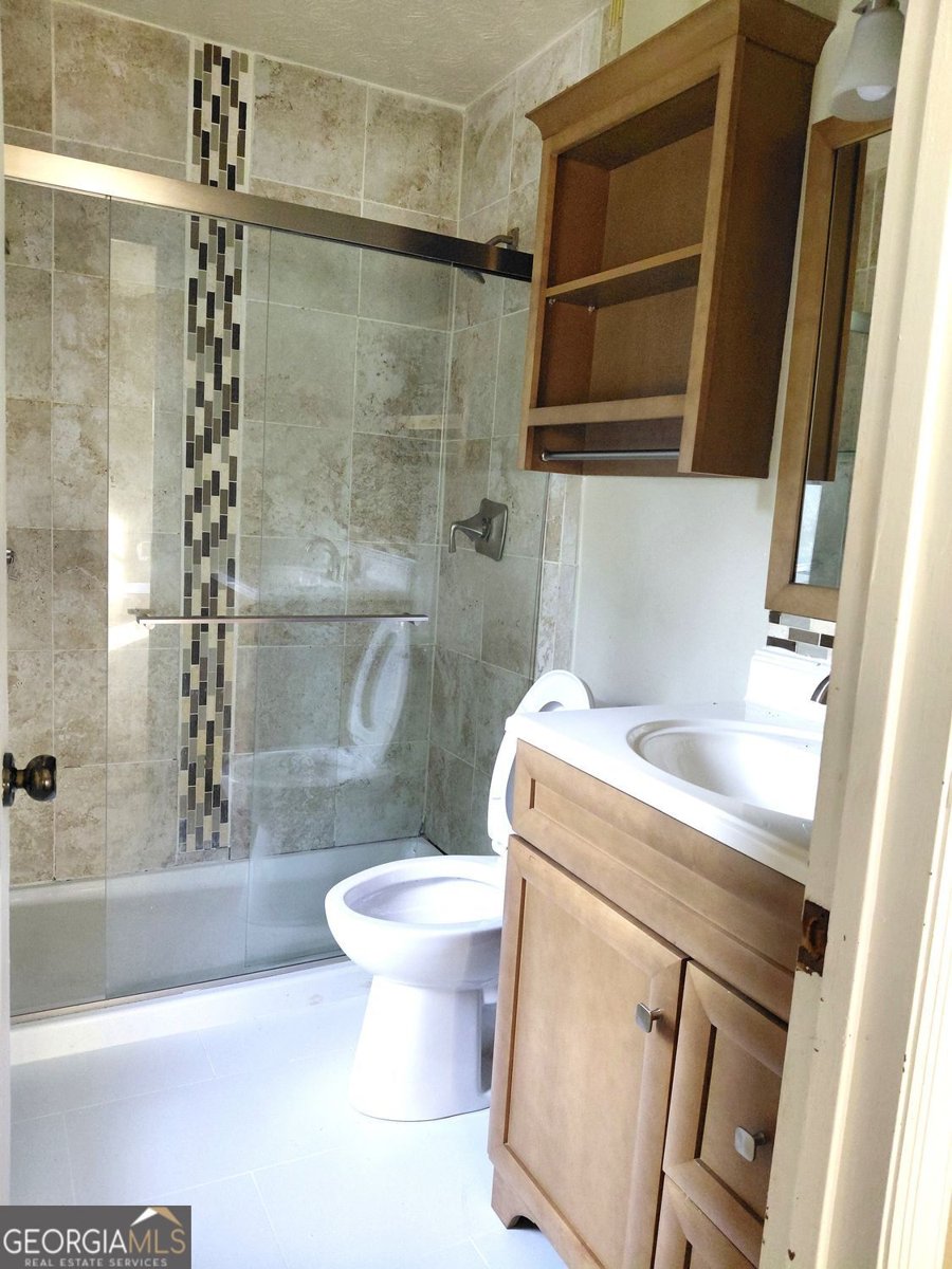 817 Forest Path Stone Mountain - Photo 12
