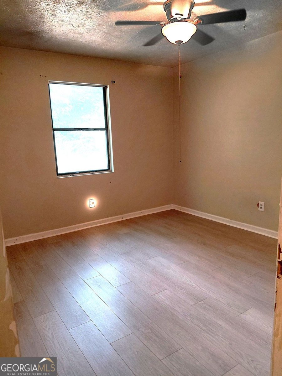 817 Forest Path Stone Mountain - Photo 15