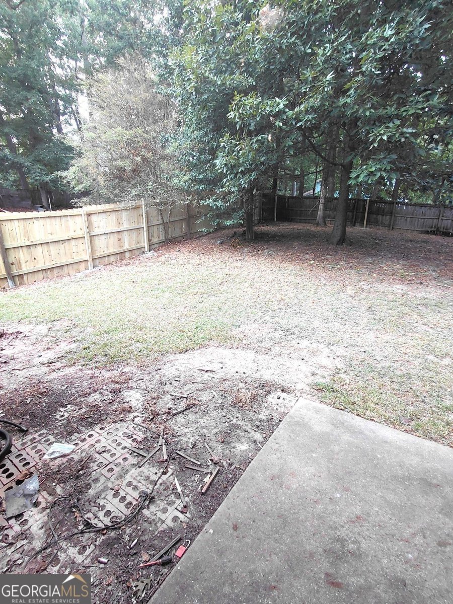817 Forest Path Stone Mountain - Photo 17