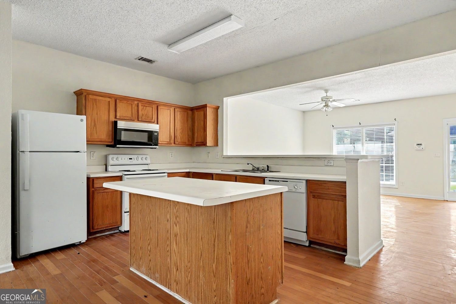 190 Madeline Court McDonough - Photo 10