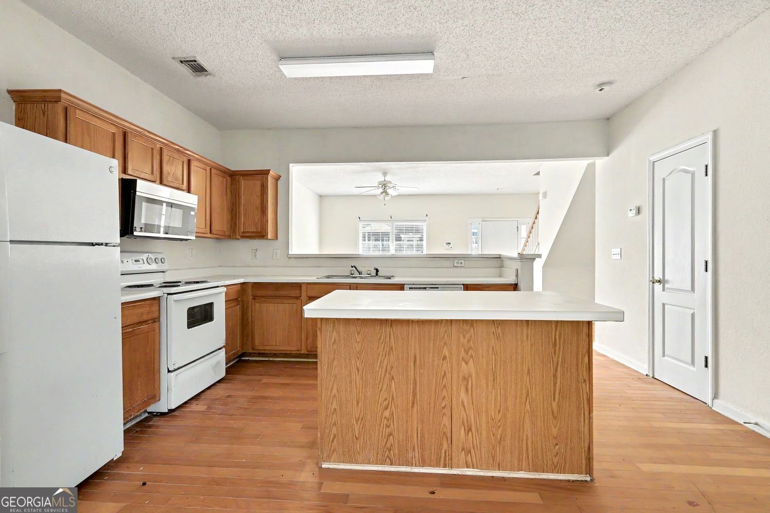 190 Madeline Court McDonough - Photo 11
