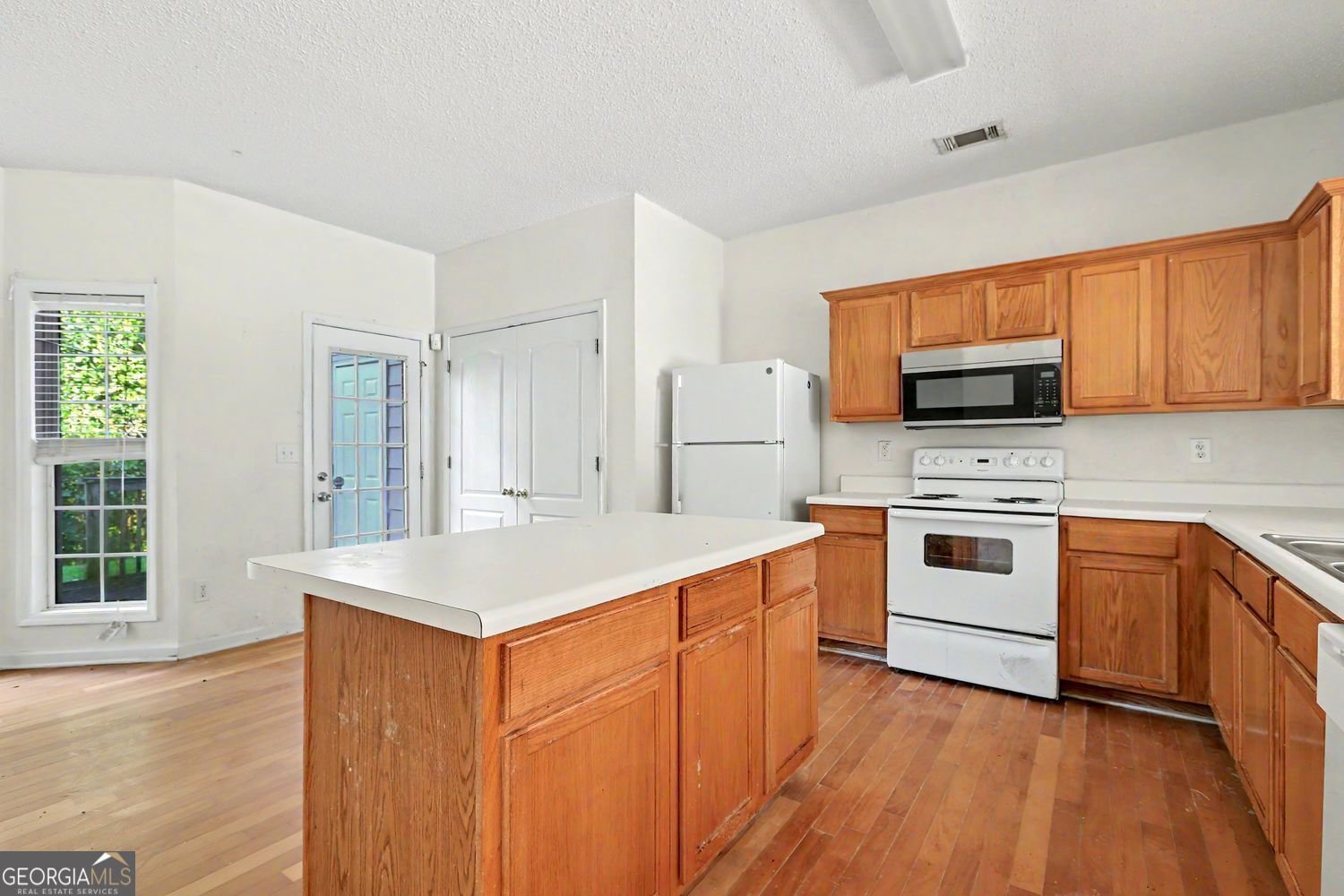 190 Madeline Court McDonough - Photo 12