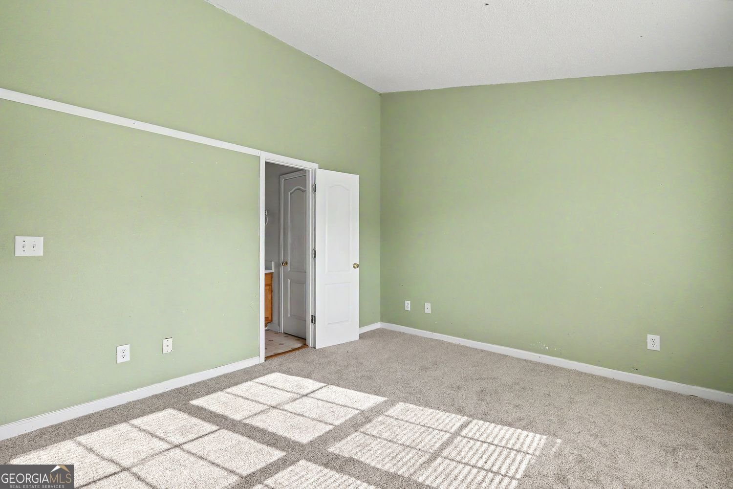 190 Madeline Court McDonough - Photo 18