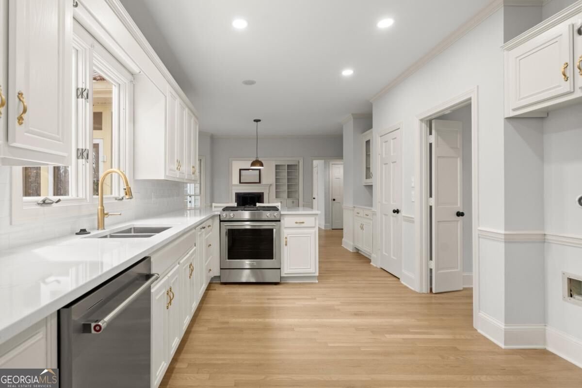 5435 Hoylake Court Johns Creek - Photo 13