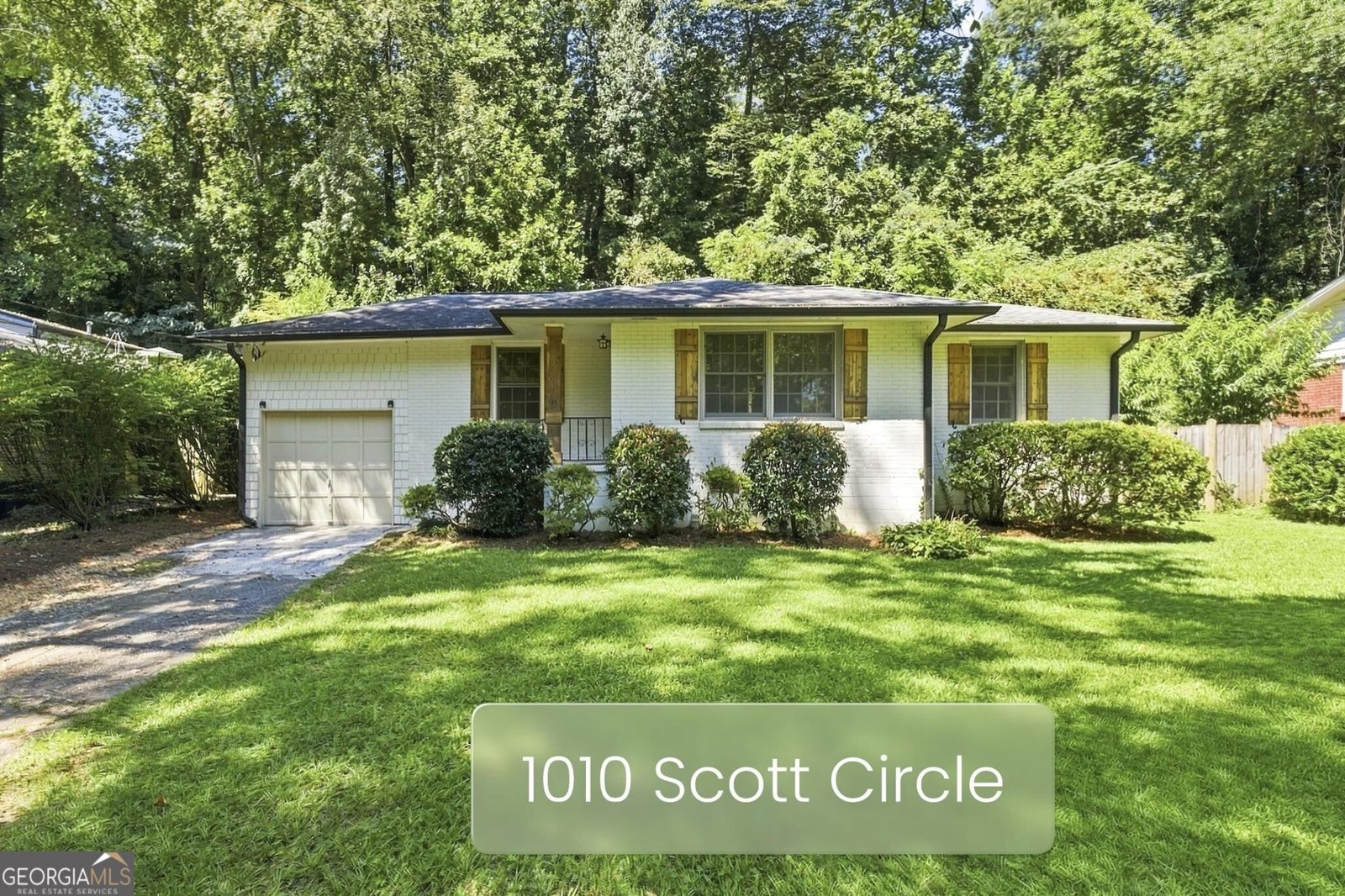 1010 Scott Circle Decatur - main photo
