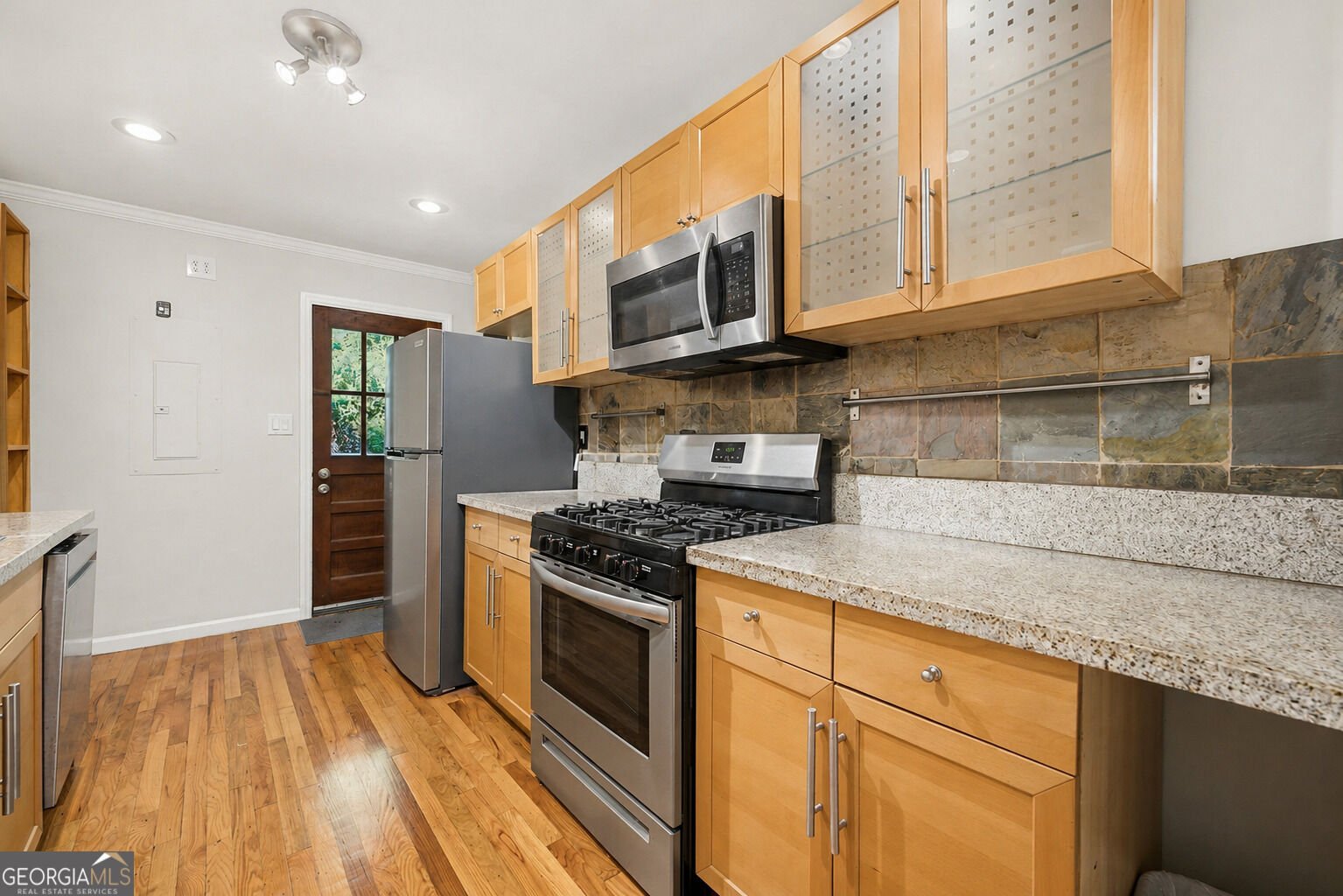 1010 Scott Circle Decatur - Photo 10