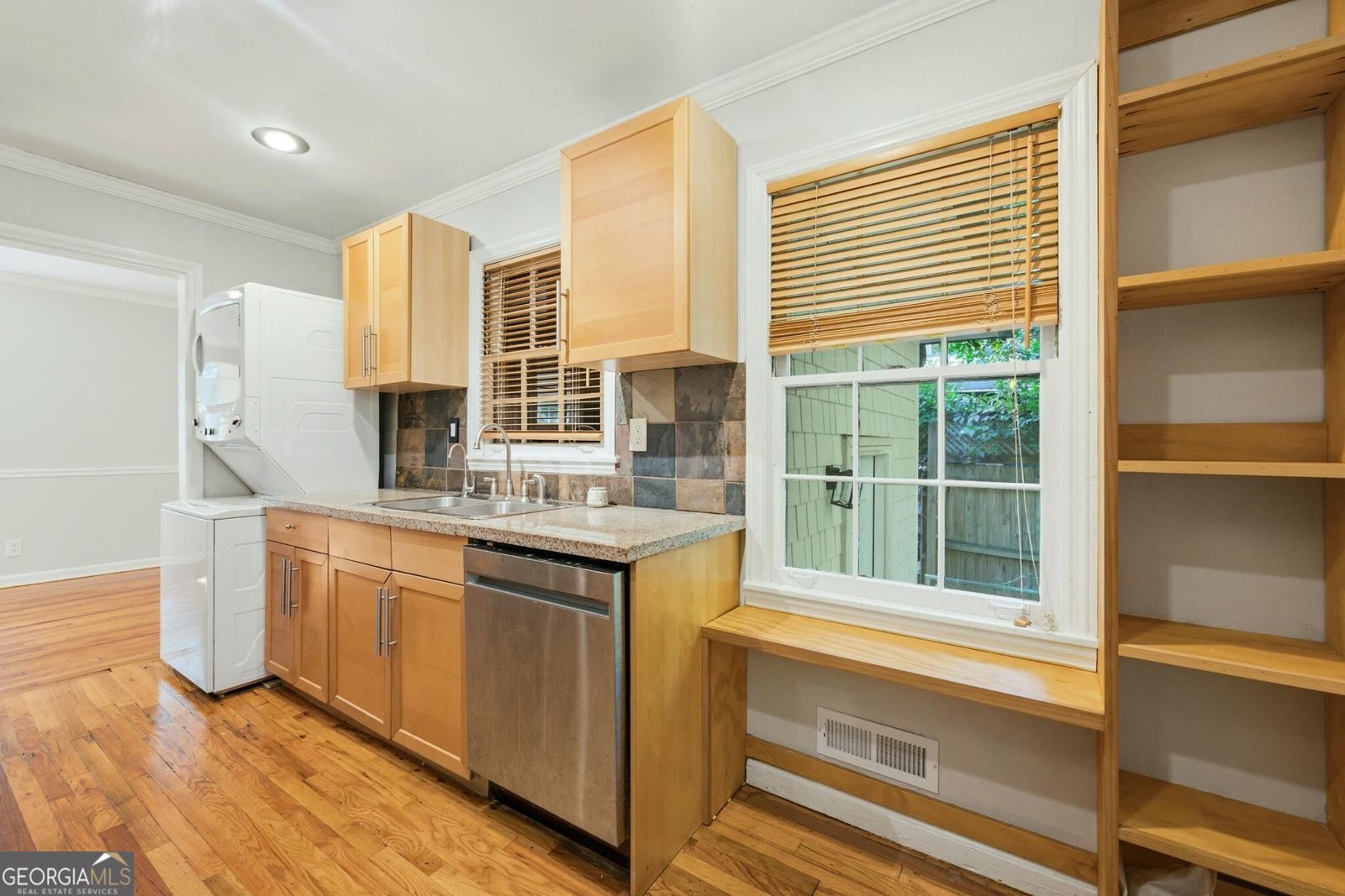 1010 Scott Circle Decatur - Photo 11