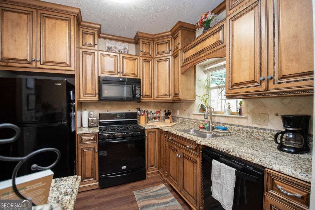 510 Las Brasis Court Peachtree City - Photo 12