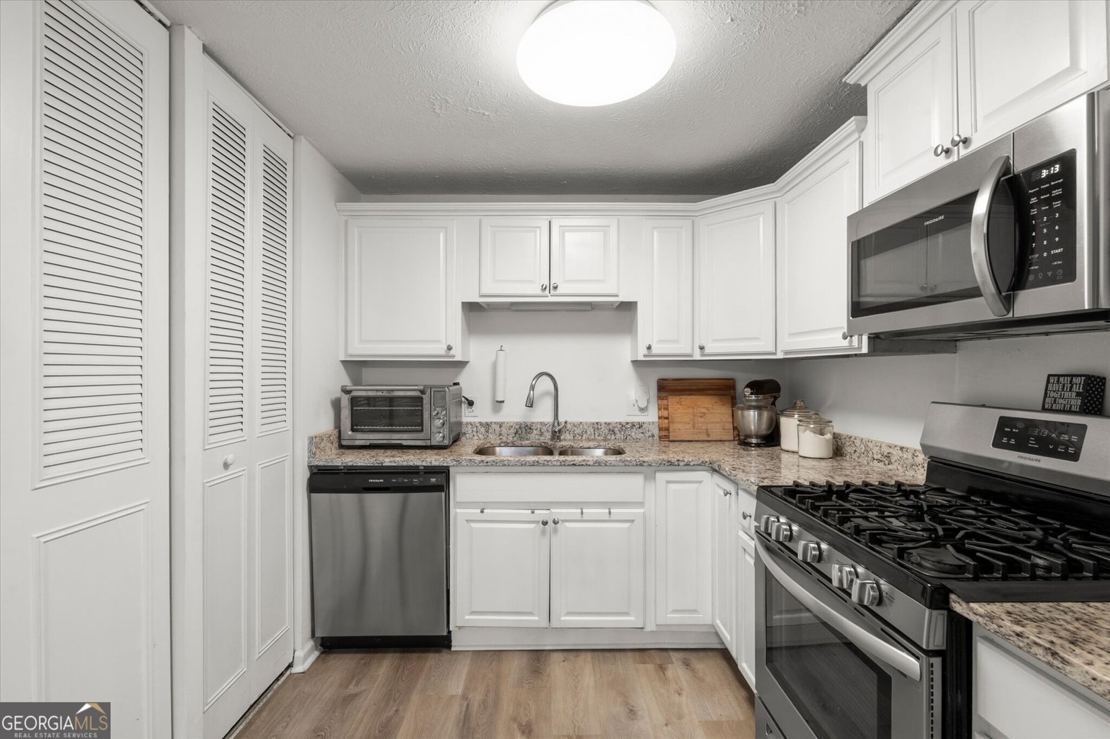 3705 Somerset Drive Marietta - Photo 9