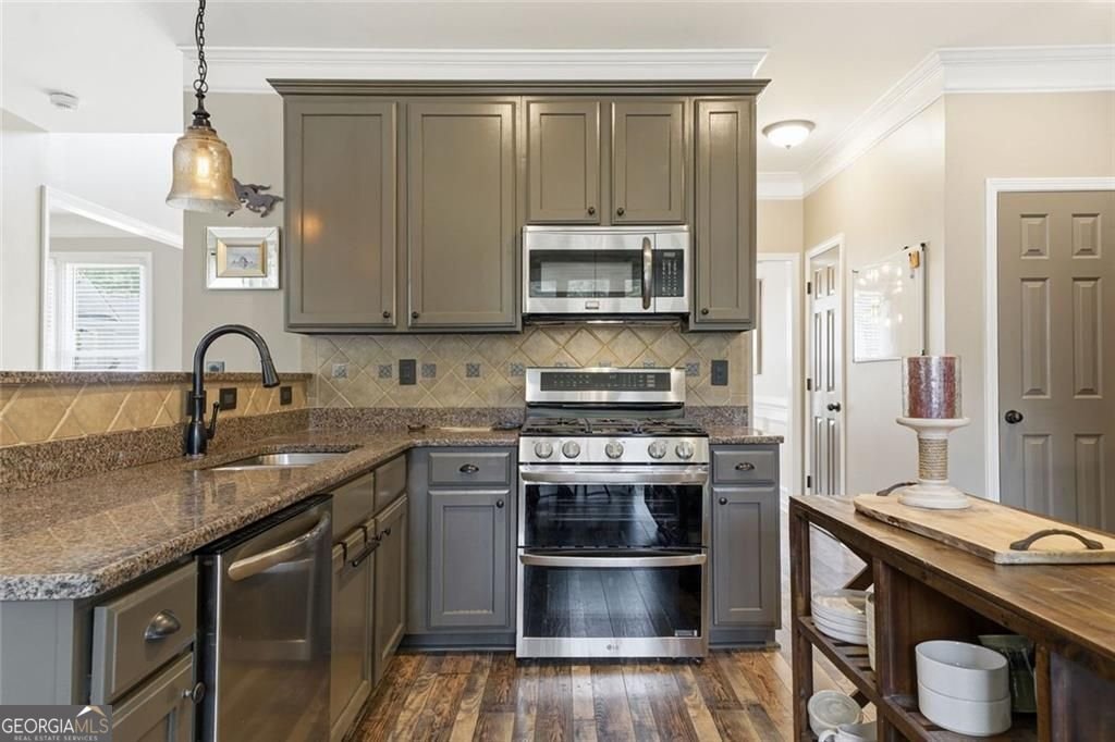 5437 Blue Cedar Drive Sugar Hill - Photo 17