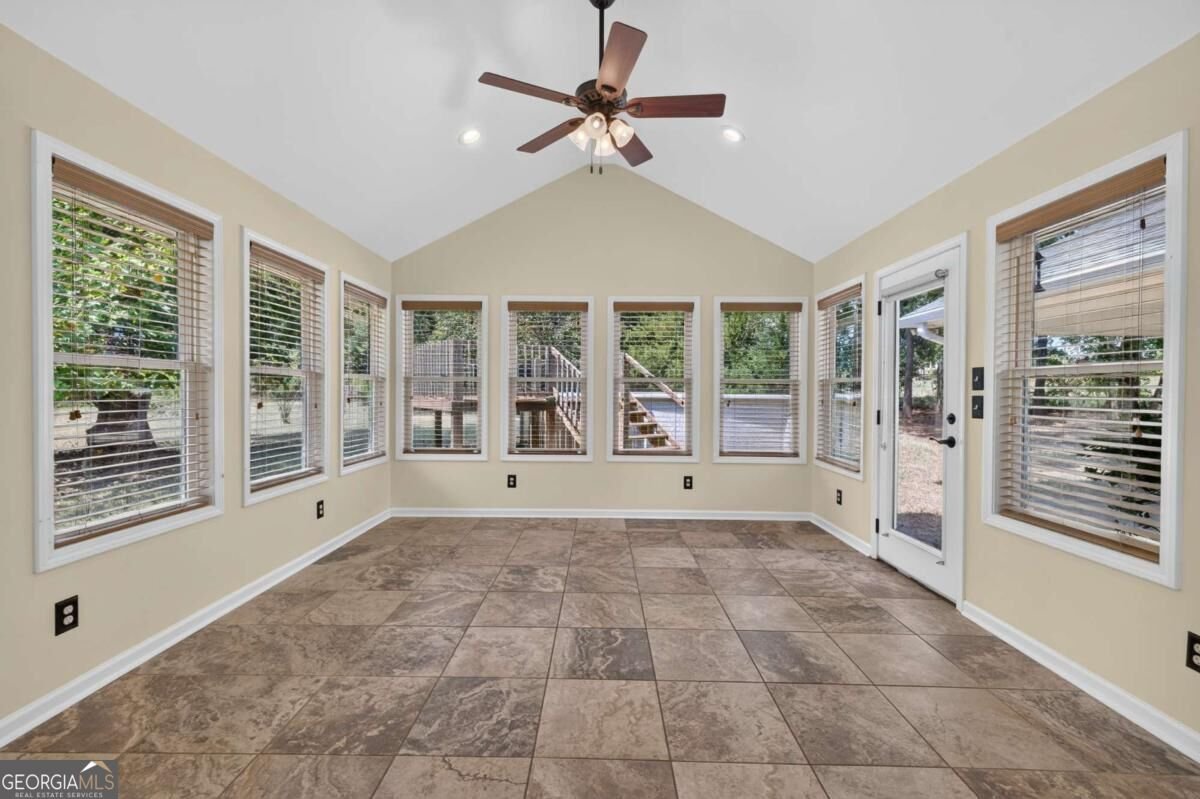 138 Lakeshore Circle NE Milledgeville - Photo 11