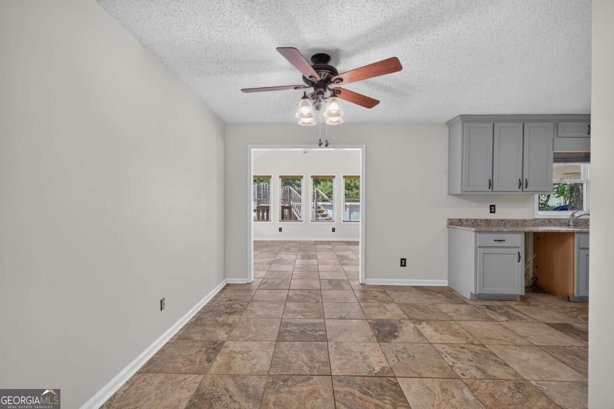 138 Lakeshore Circle NE Milledgeville - Photo 9