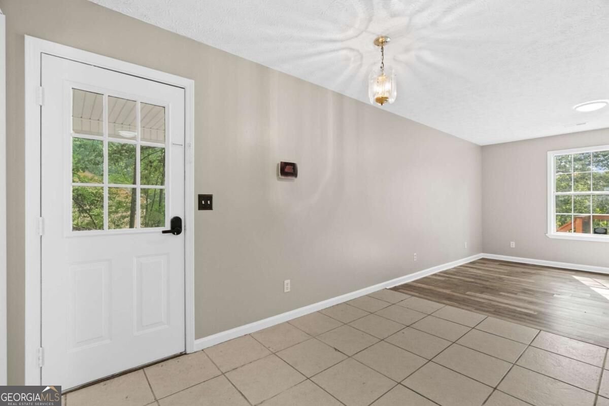 258 Curtis Circle Calhoun - Photo 10