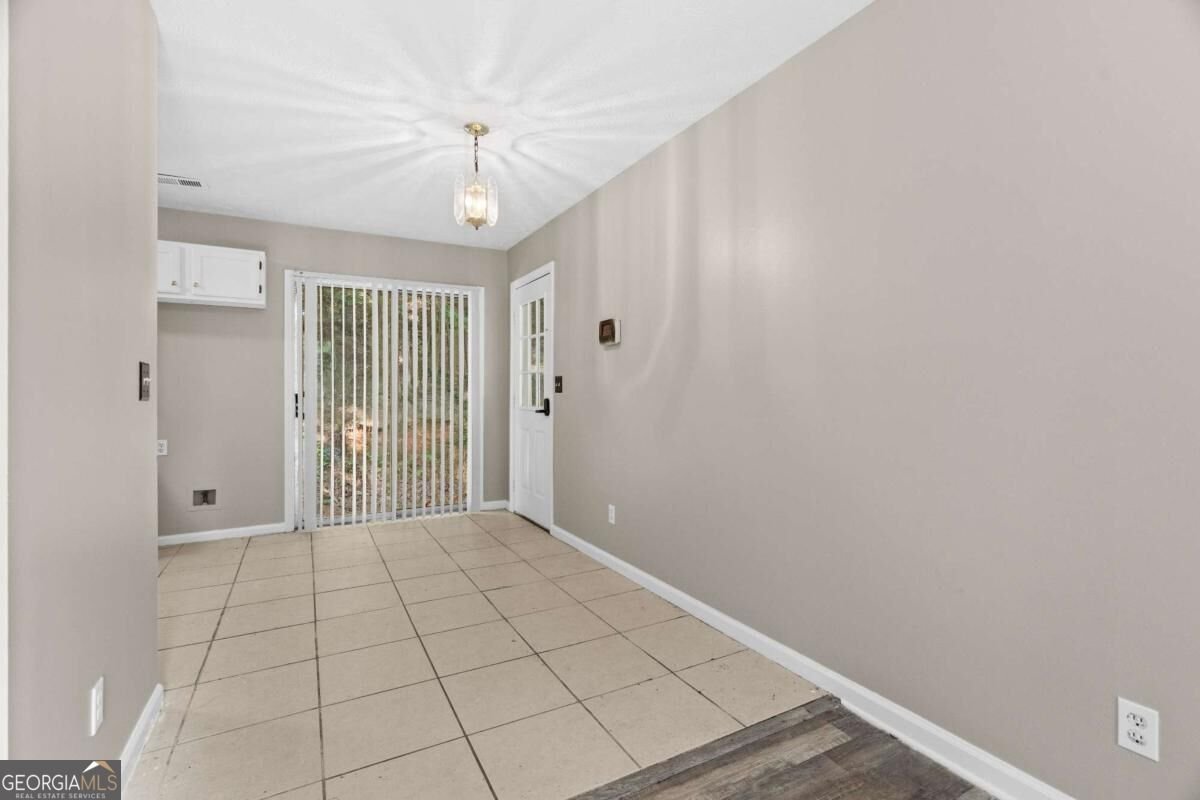 258 Curtis Circle Calhoun - Photo 9