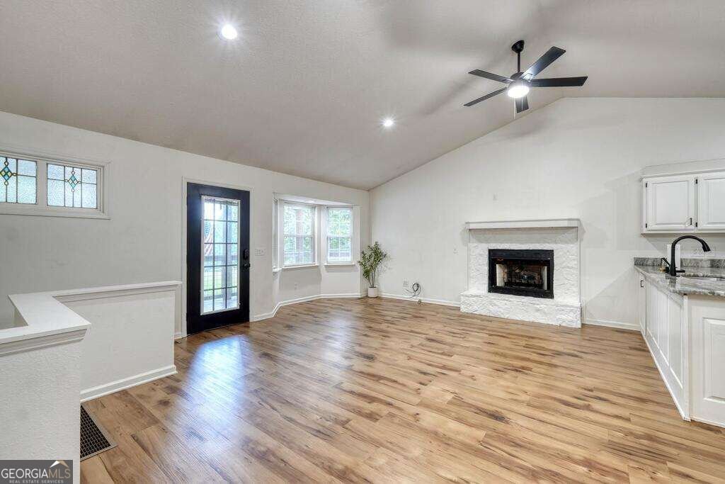 754 Honeysuckle Lane Blairsville - Photo 11