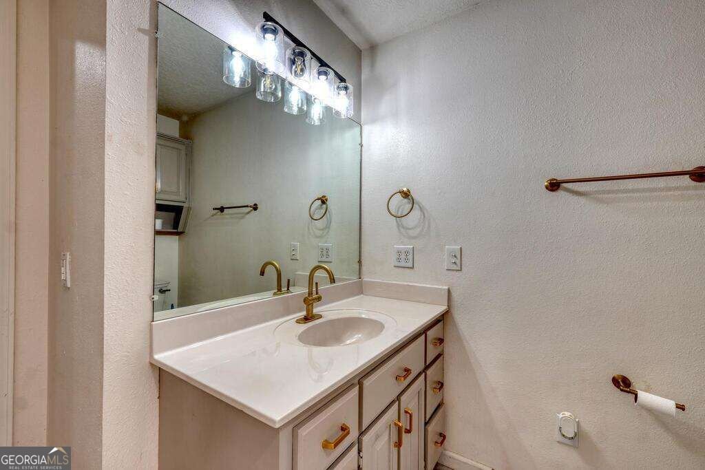 754 Honeysuckle Lane Blairsville - Photo 27