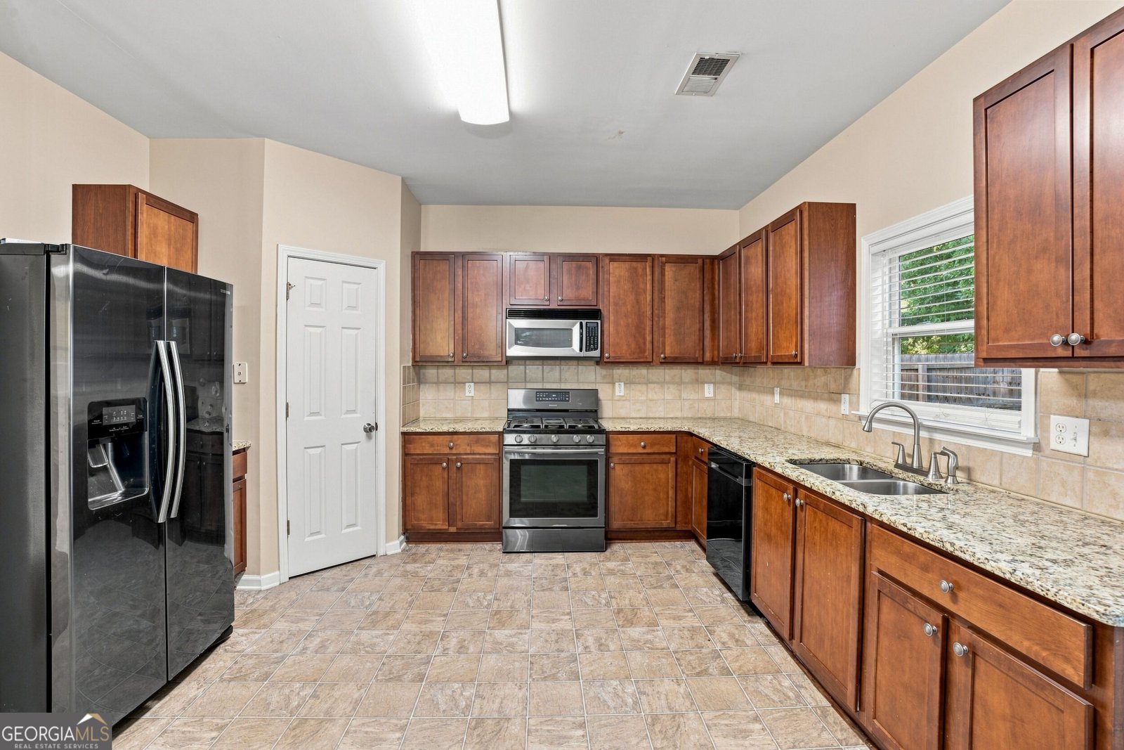 7174 Flagstone Place Union City - Photo 15