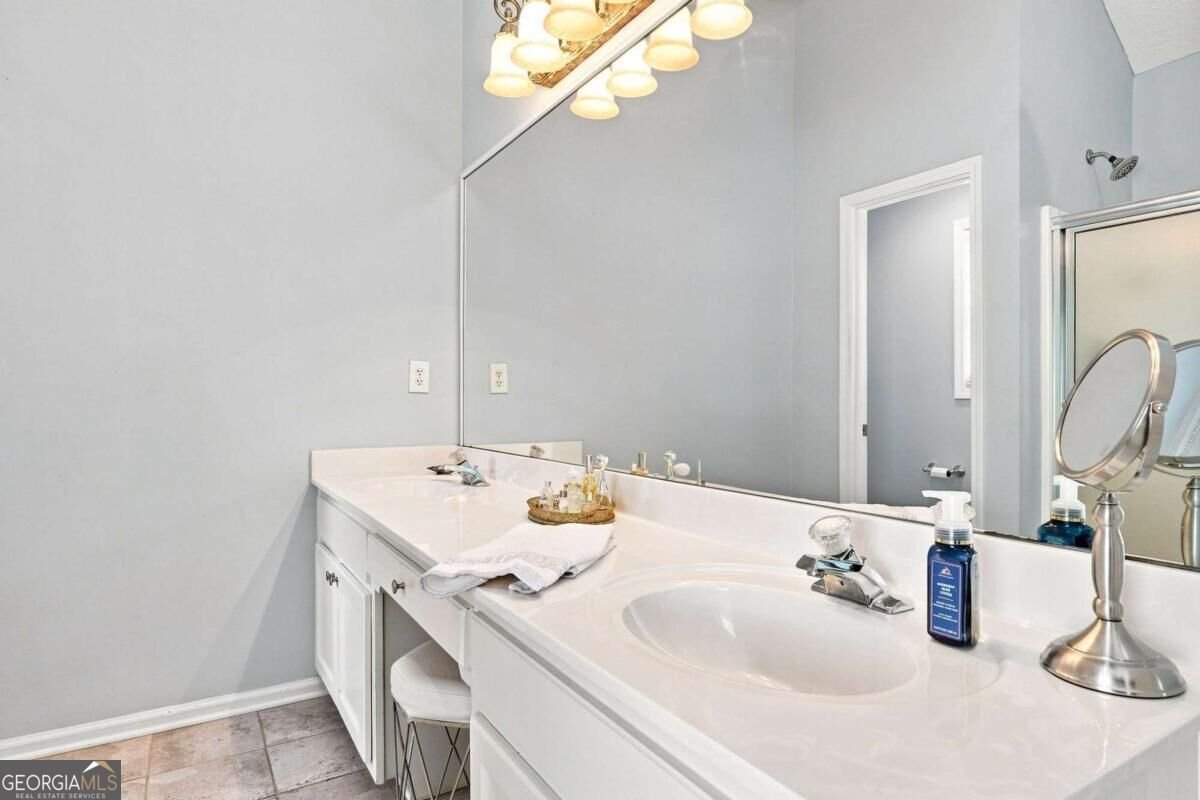 5821 Silverthorn Drive Flowery Branch - Photo 35