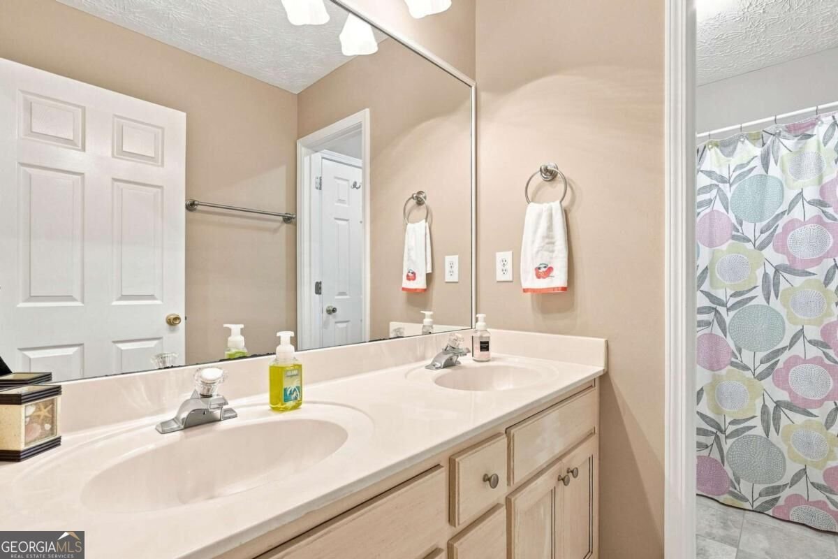 5821 Silverthorn Drive Flowery Branch - Photo 42