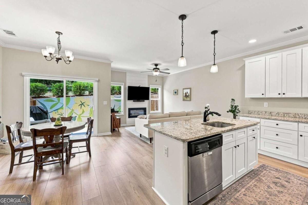 1489 Bluff Valley Circle Gainesville - Photo 11