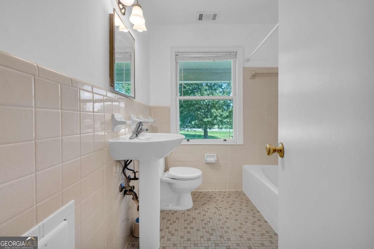 1286 Virginia Lane Hull - Photo 40