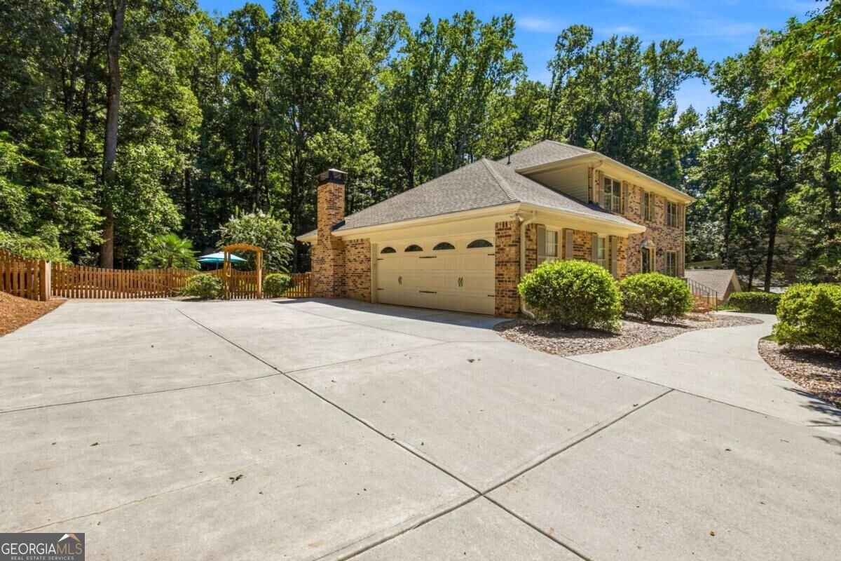 330 Waverly Hall Drive Roswell - Photo 11