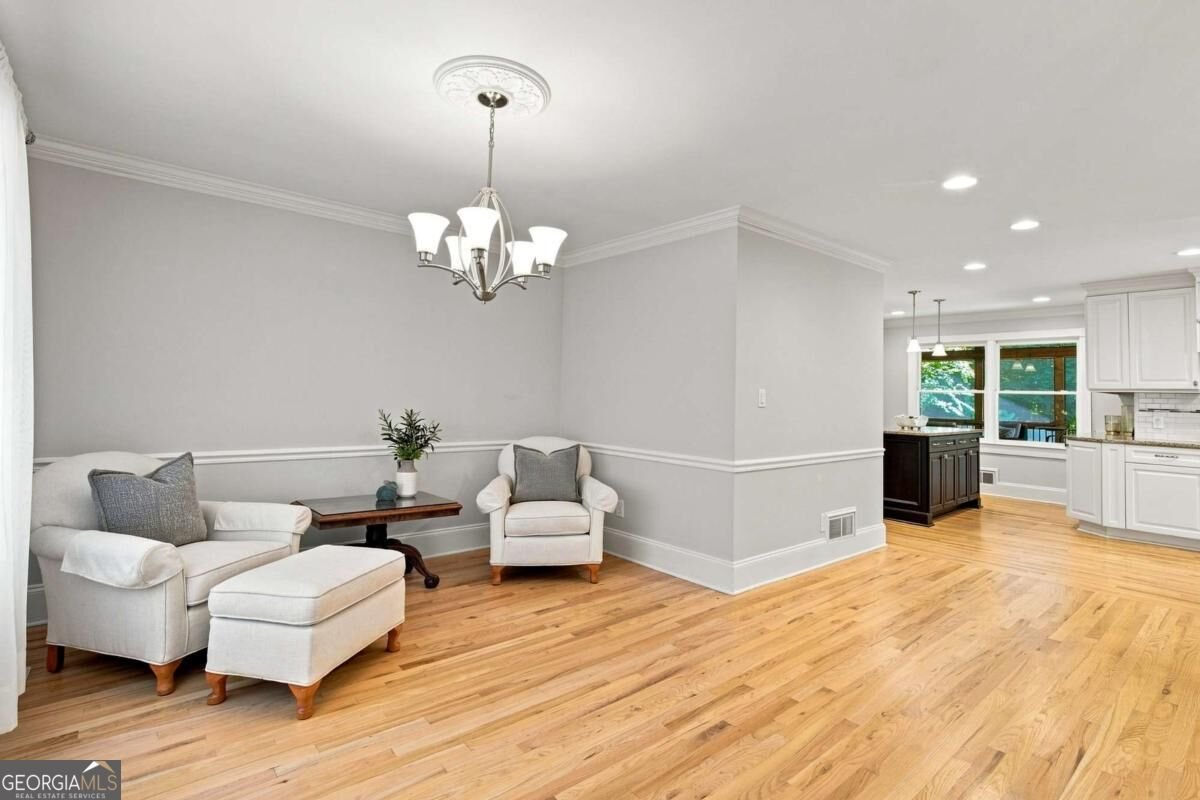 330 Waverly Hall Drive Roswell - Photo 14
