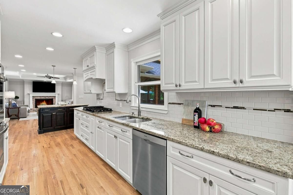 330 Waverly Hall Drive Roswell - Photo 18