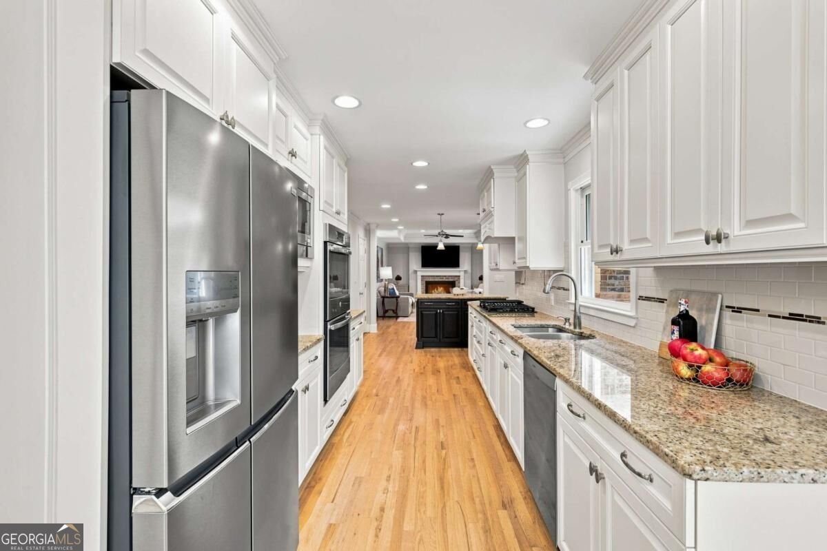 330 Waverly Hall Drive Roswell - Photo 22