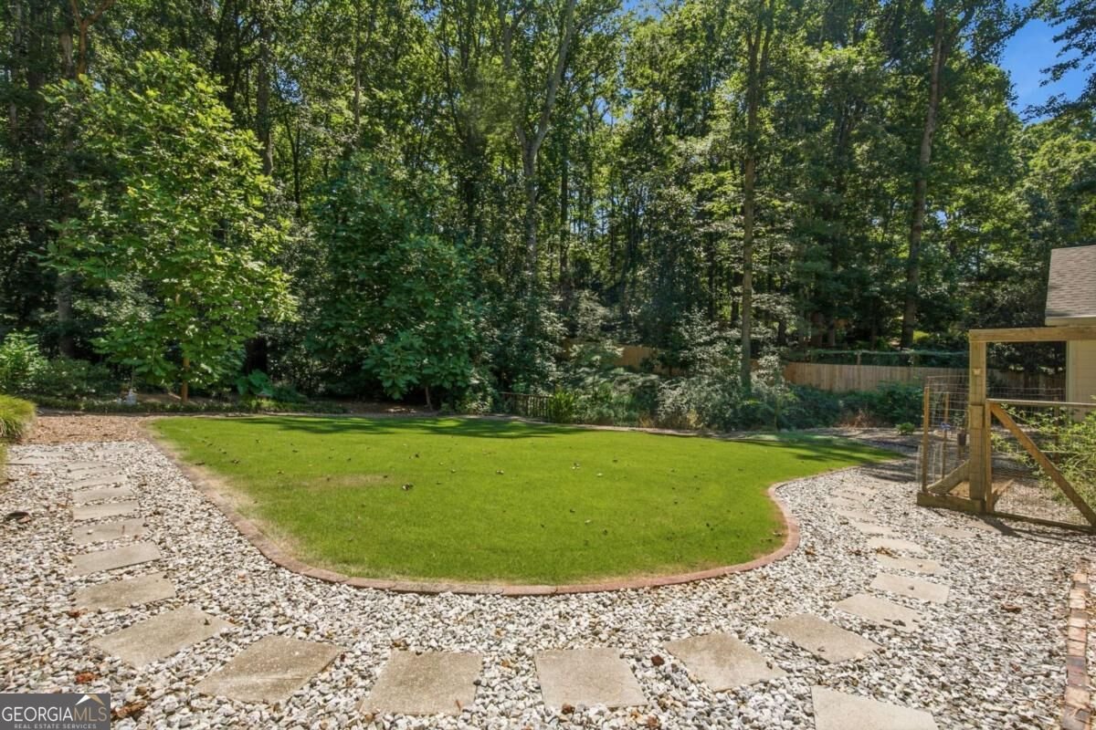 330 Waverly Hall Drive Roswell - Photo 47