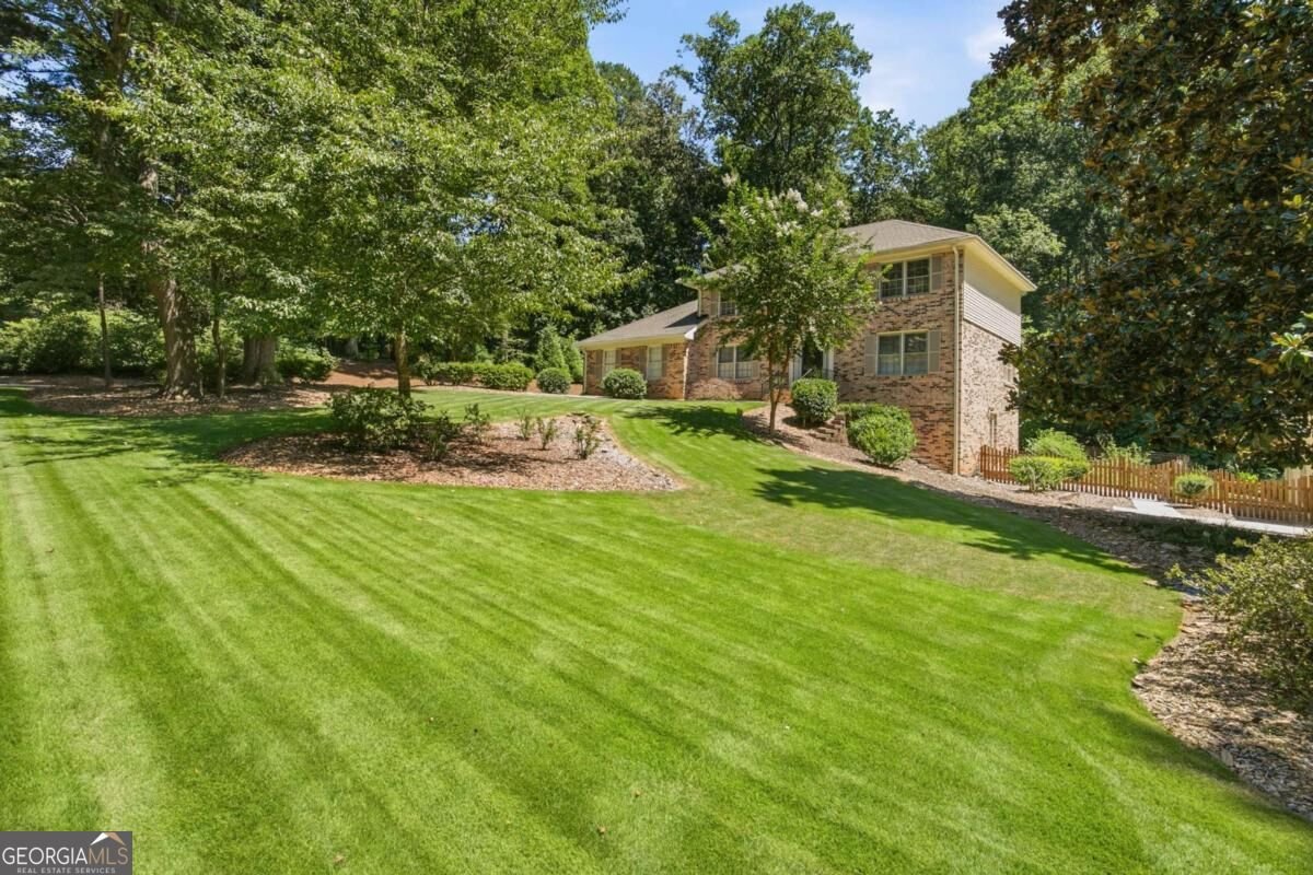 330 Waverly Hall Drive Roswell - Photo 49