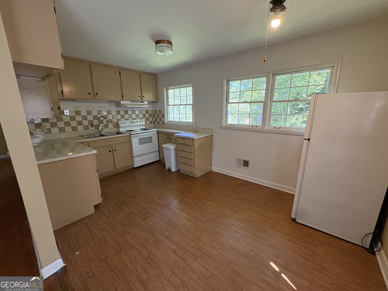 595 Camelot Drive Athens - Photo 18