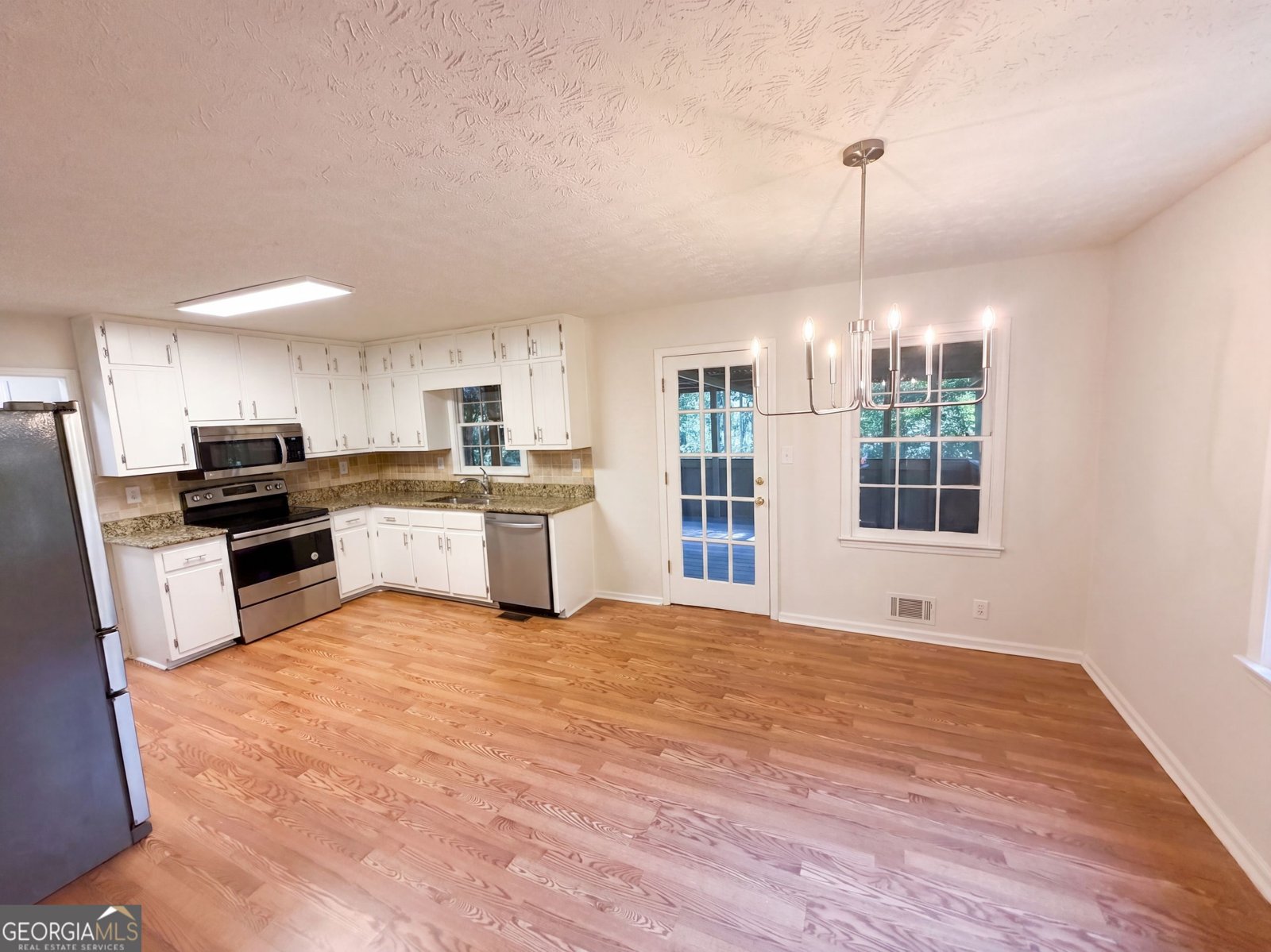 1825 Marsh Creek Drive Lawrenceville - Photo 9