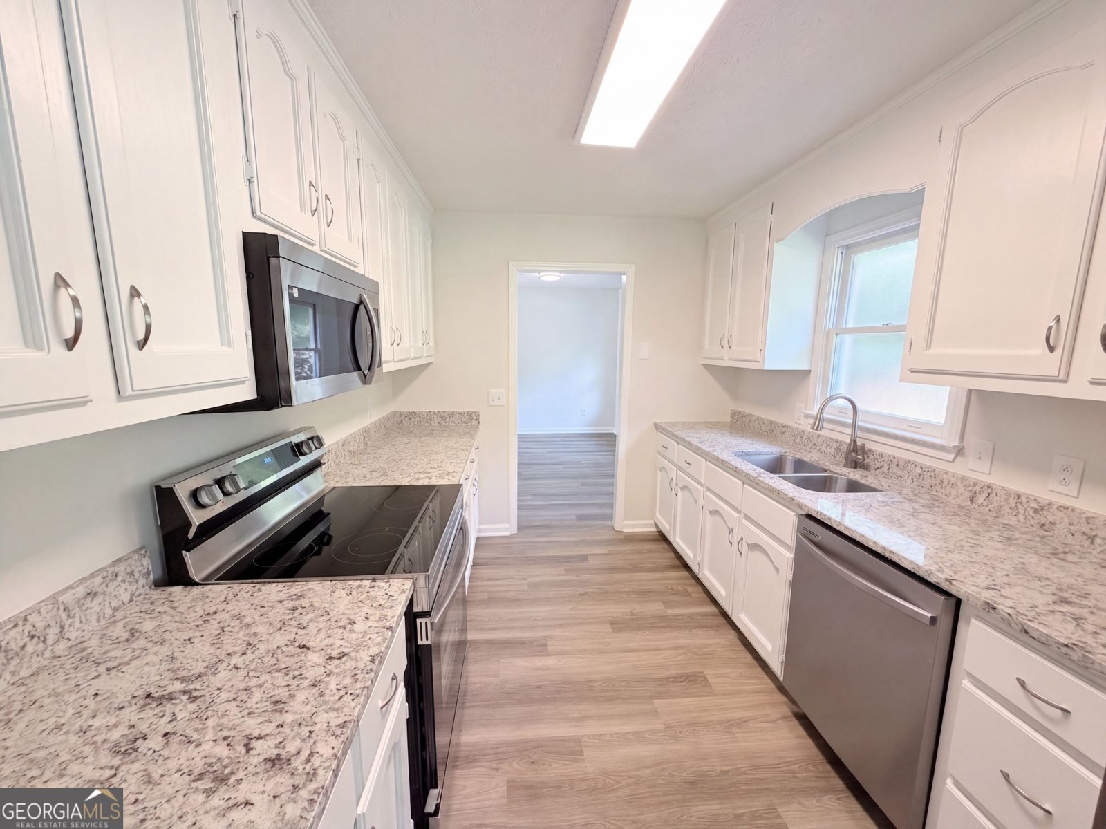 806 Ruswood Road Winder - Photo 6