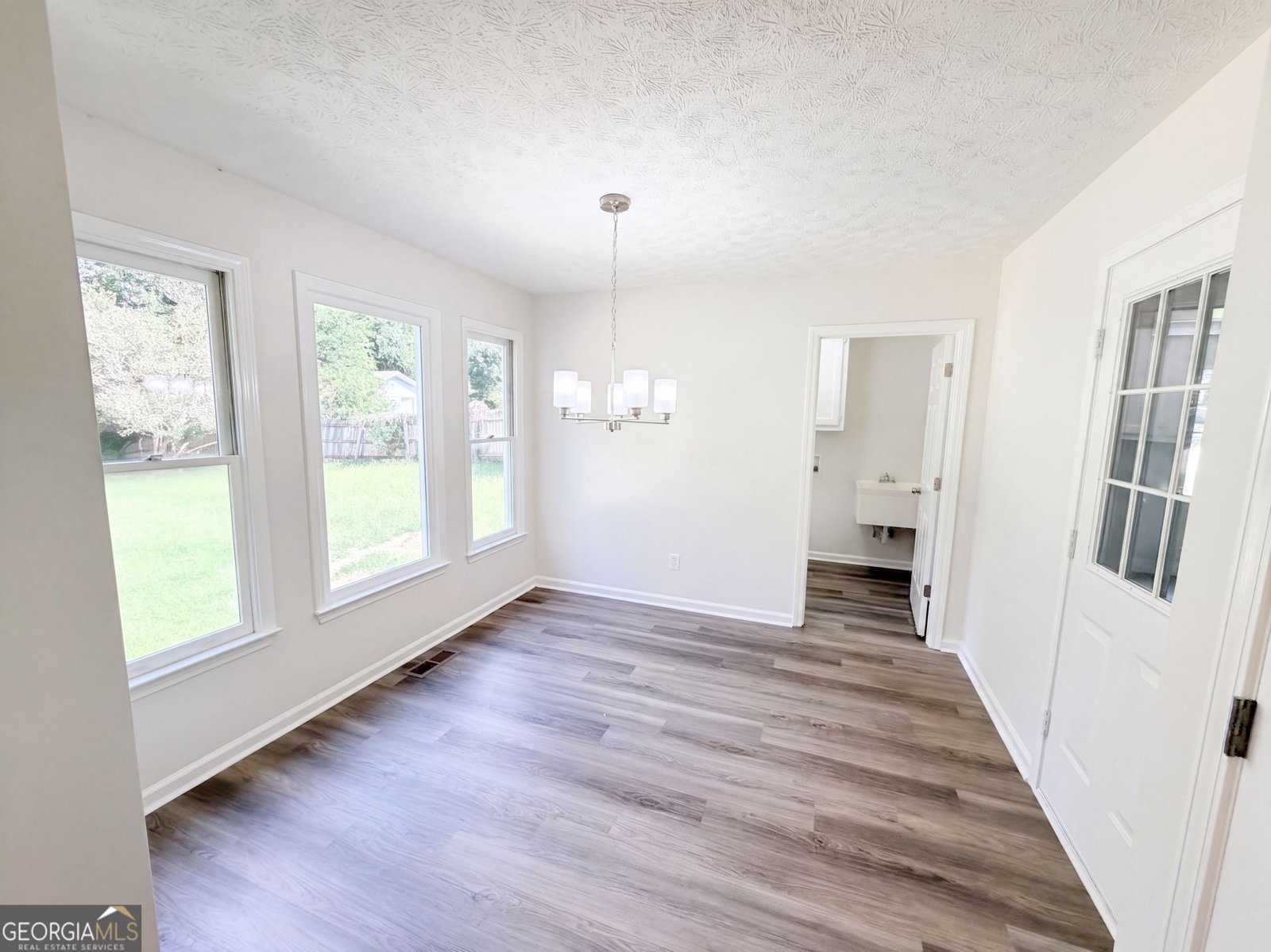 806 Ruswood Road Winder - Photo 8