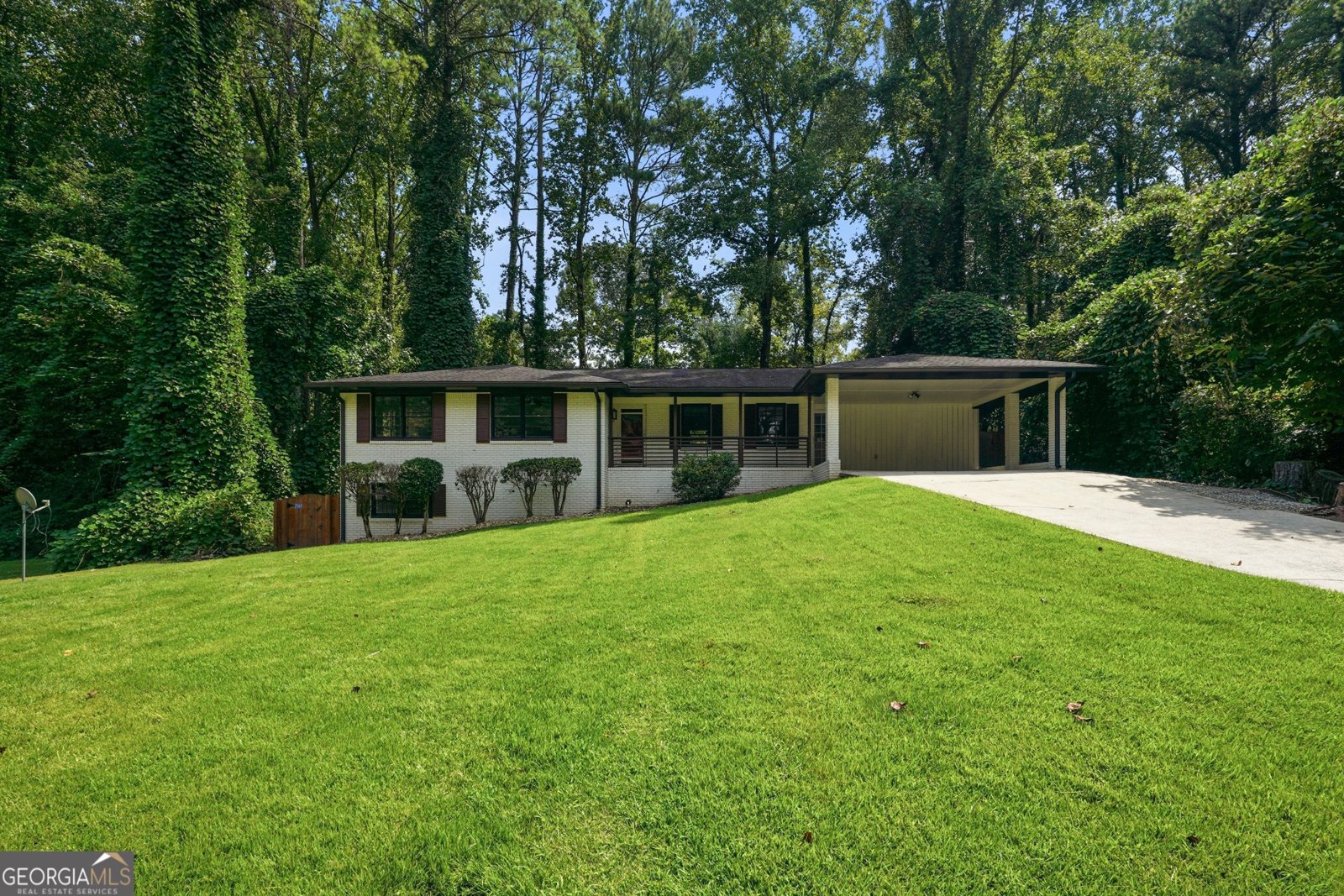 3020 Landrum Drive Atlanta - main photo