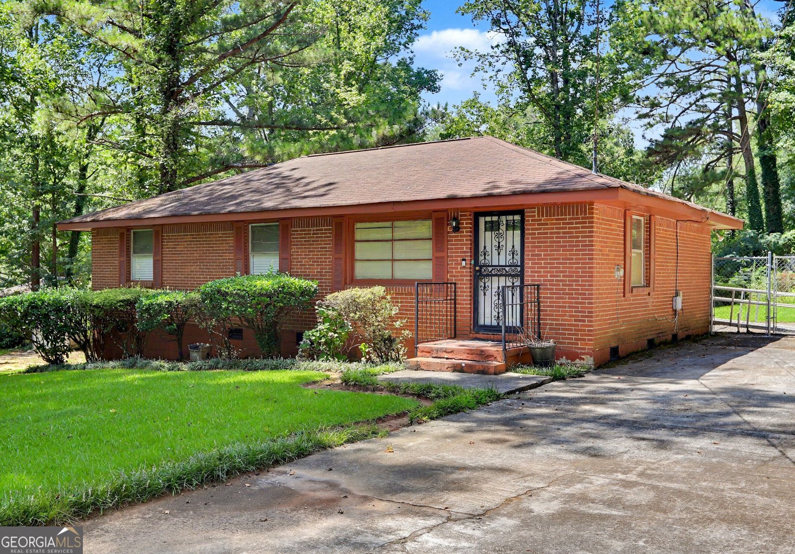 3525 Larkspur Terrace Decatur - main photo