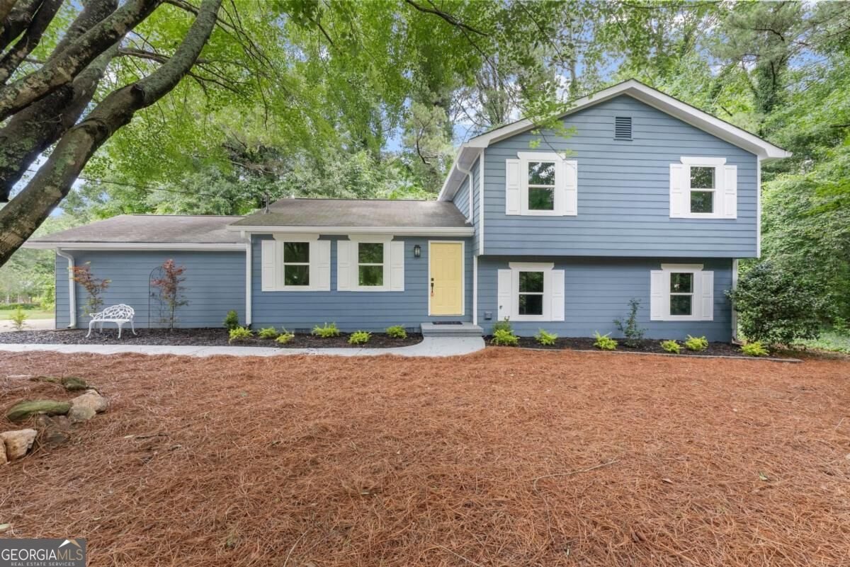 381 Plantation Boulevard Lawrenceville - main photo