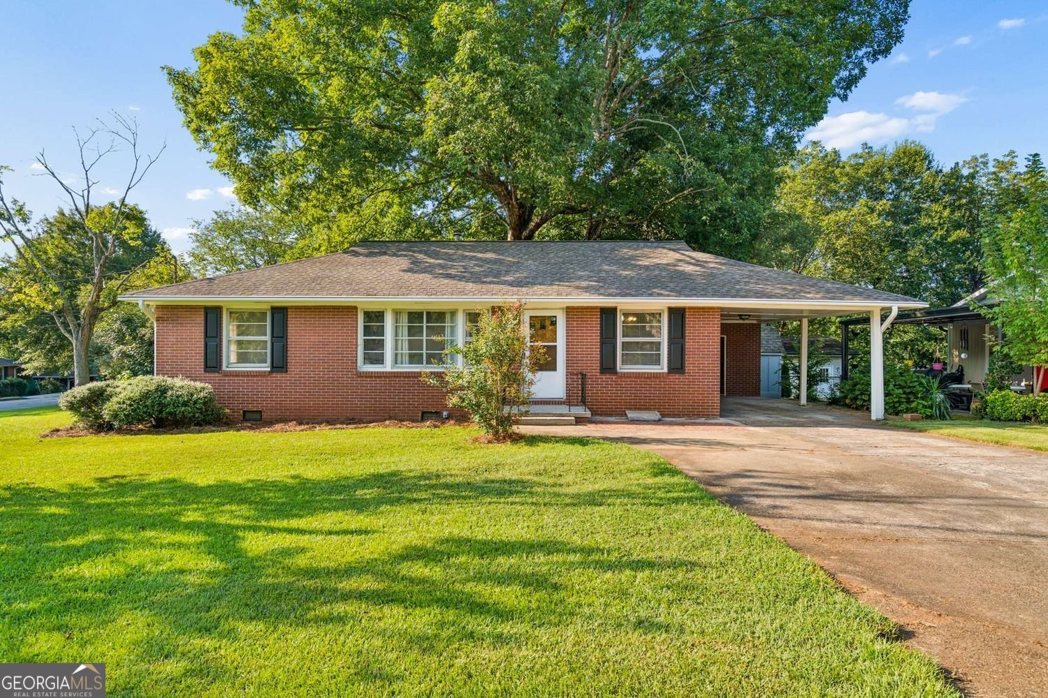 640 Kennesaw Drive Smyrna - main photo