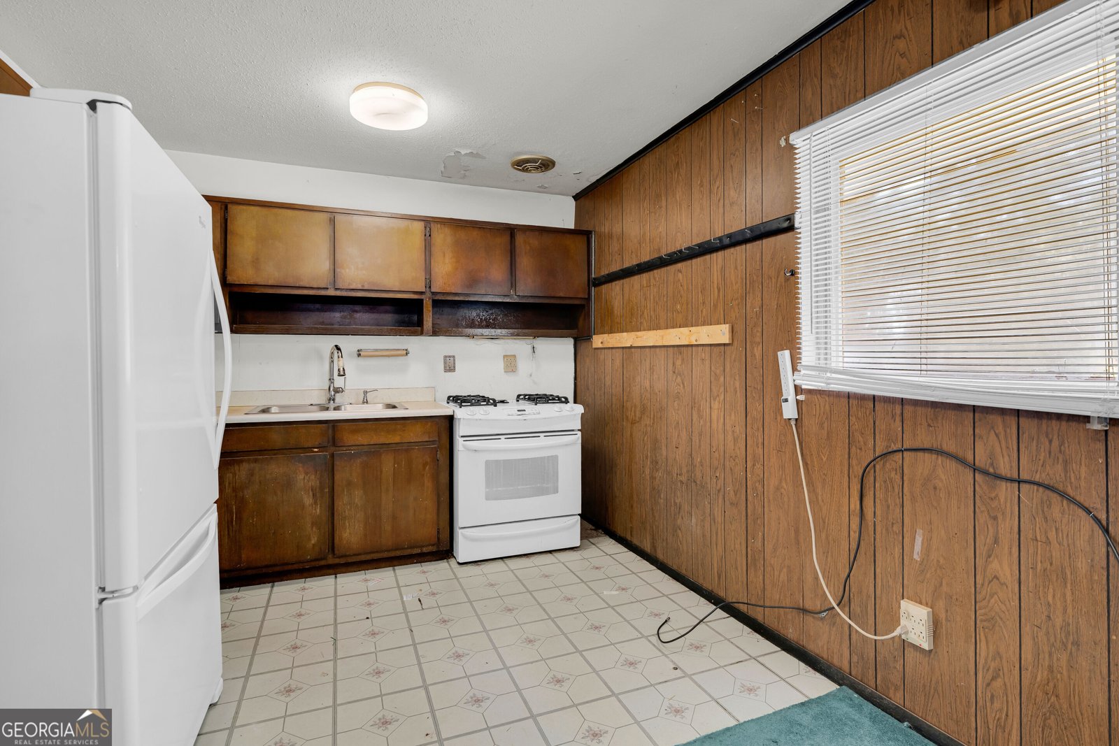 8229 Kendrick Road Jonesboro - Photo 12