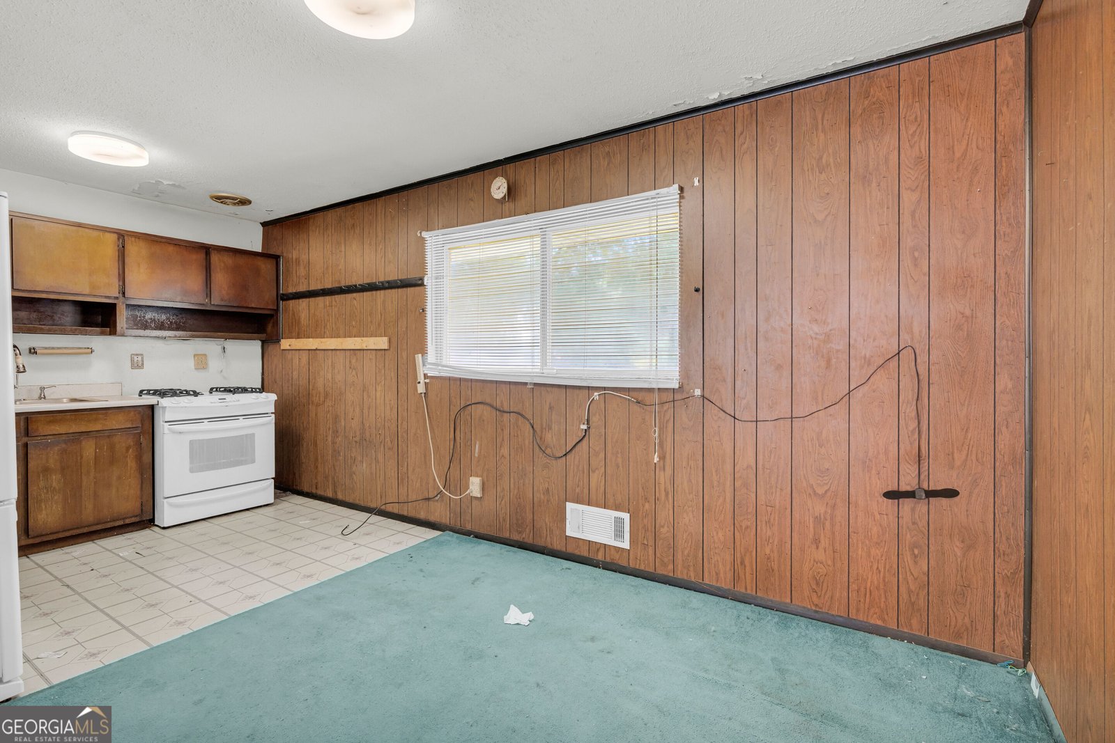 8229 Kendrick Road Jonesboro - Photo 9