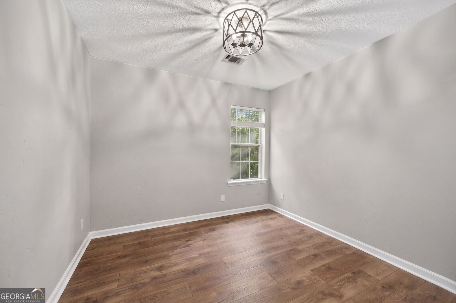 2361 Emerald Drive Loganville - Photo 11